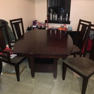Wooden table and 4 chairs!